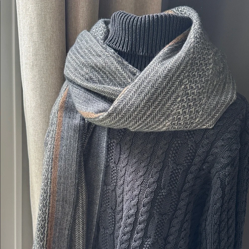 NWOT Gray and‎ Brown Scarf